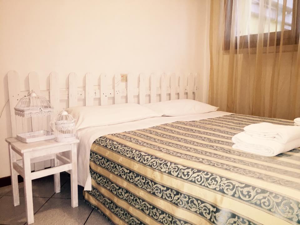 Hotel Venezia Park - Enjoy Holiday Кастельнуово-дель-Гарда Экстерьер фото